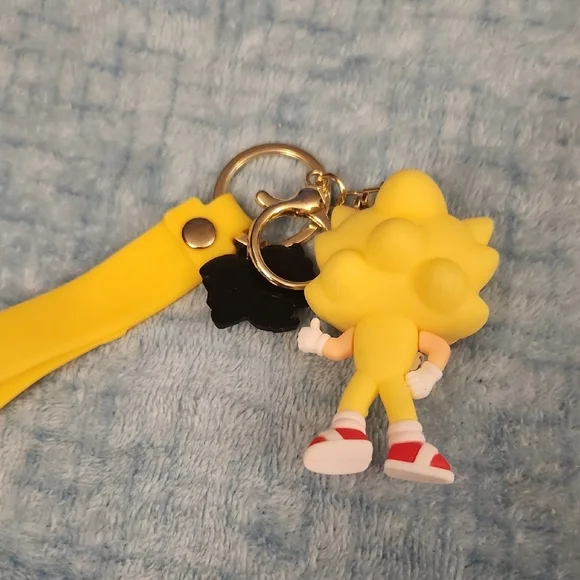 3/$18 Sonic Heroes Keychain with Yellow Strap - Picture 5 of 7